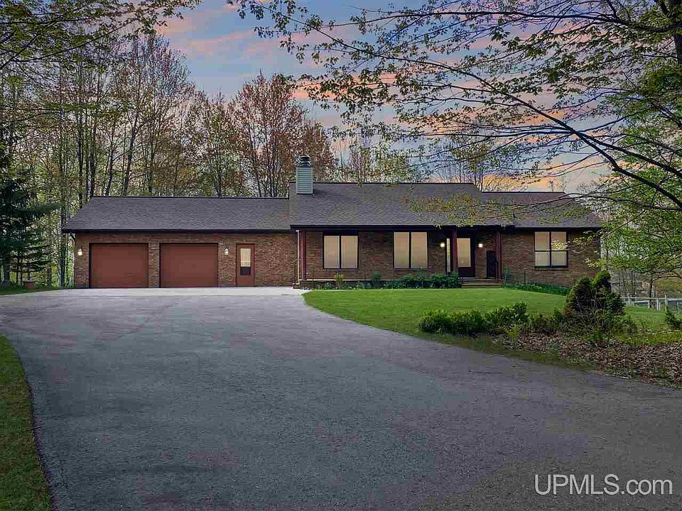 3320N3320 Fairwood Ln, Iron Mountain, MI 49801 Zillow