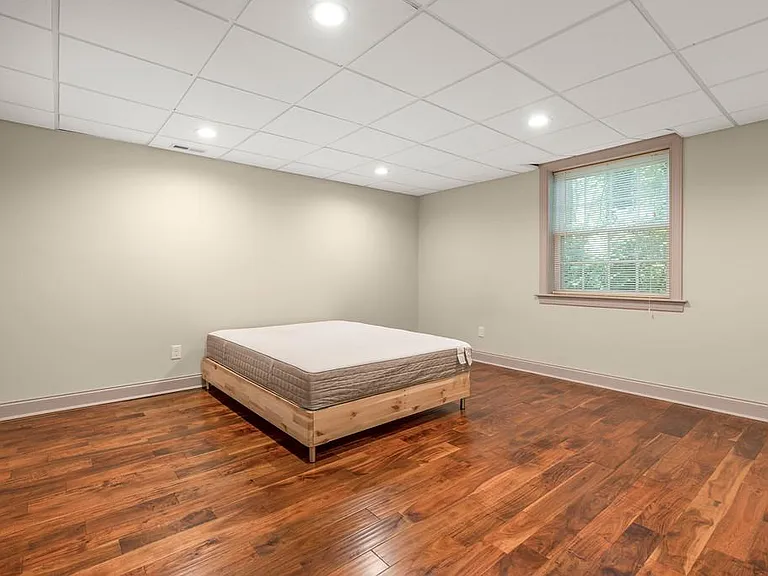 471 Sherwood Forest Rd — Photo 10