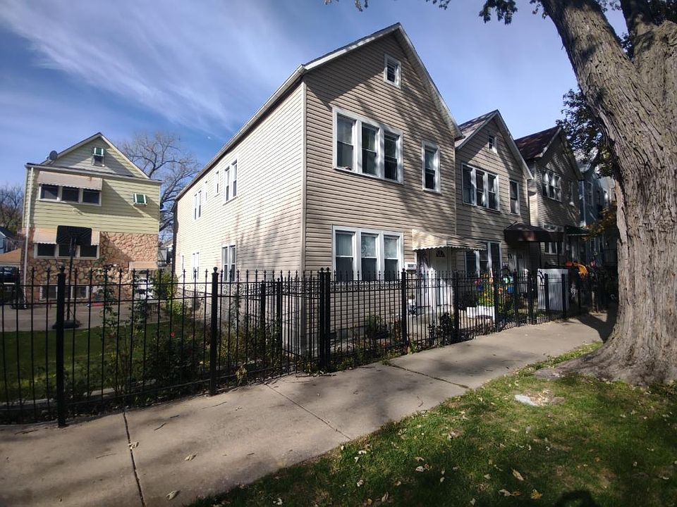 2nd image of 4820 S Elizabeth St