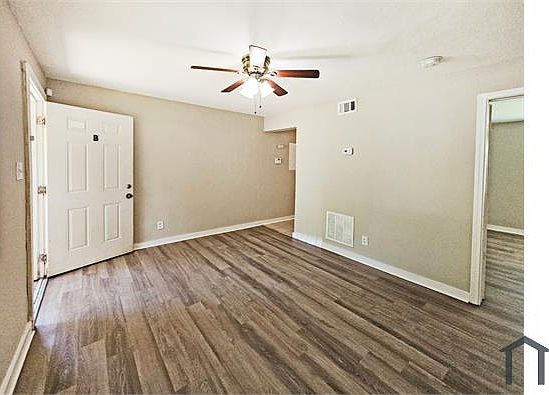 3rd image of 82 Haygood Ave SE #B