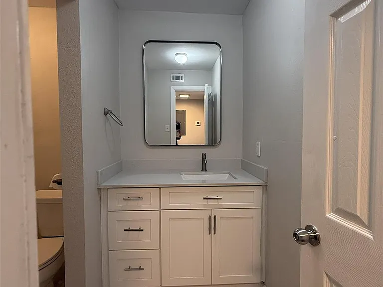 1824 Thonig Rd #10 — Photo 13