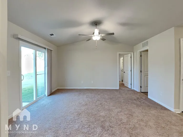 386 Ivy Bank Dr — Photo 11