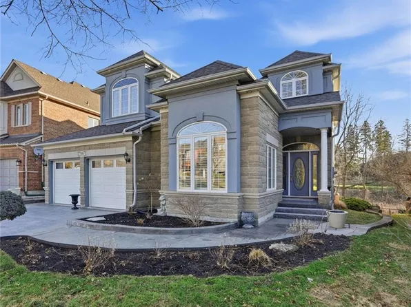 39 Winegarden Trl, Dundas, ON L9H 7M1