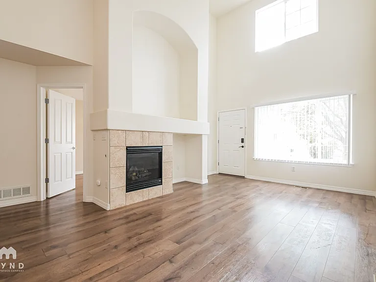 805 Summer Hawk Dr #Y146 — Photo 3