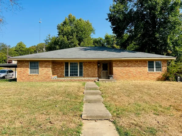 201 N Blair Ave, Wilburton, OK 74578