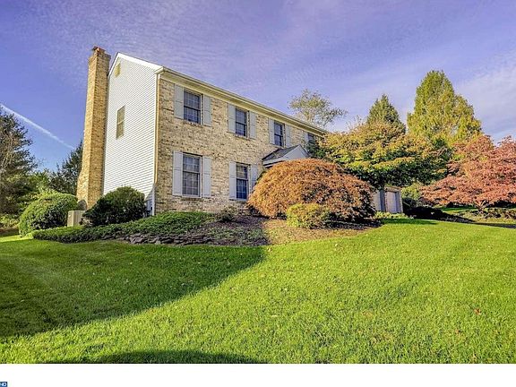 3rd image of 143 Belmont Dr