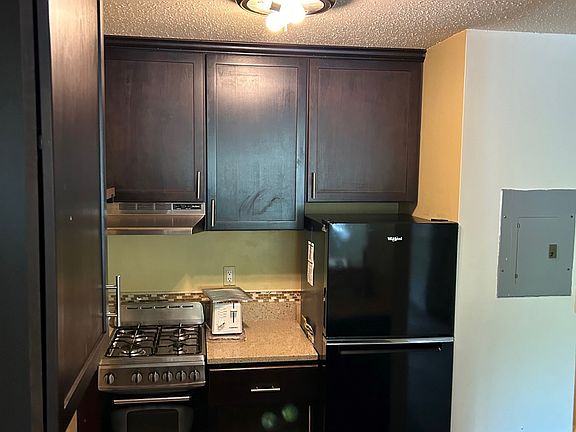 3rd image of 491 E 140th St APT 2