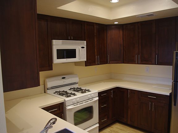 New Cabinets & Counter Tops