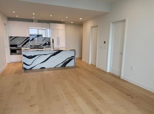 135 E 13th St #1603, North Vancouver, BC V7L 2L8