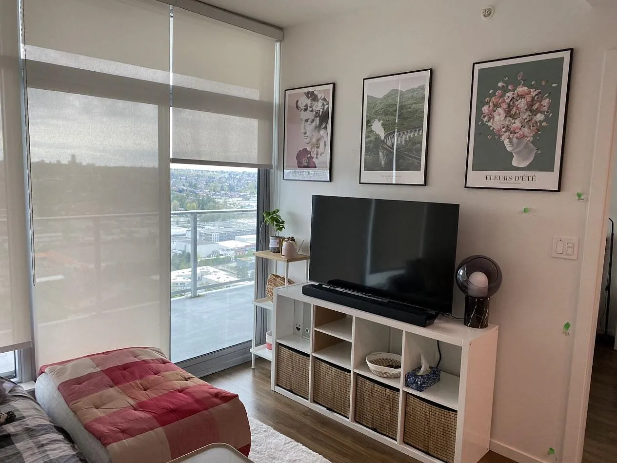 3 bed, 783 sqft, $2,900 — Photo 2