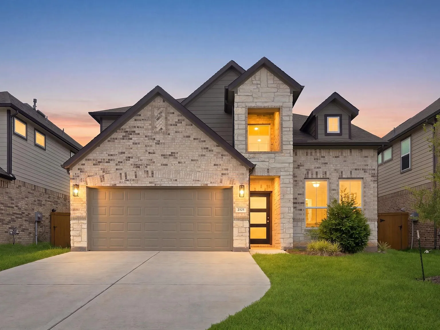 4 bed, 3.5 bath, 2719 sqft, $3,000 — Photo 2
