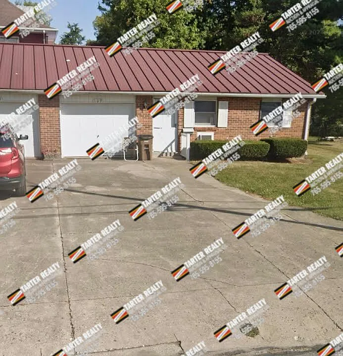 109 E Orange St