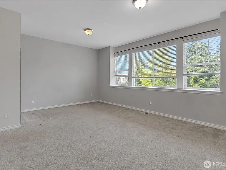 6735 Montevista Dr SE — Photo 17