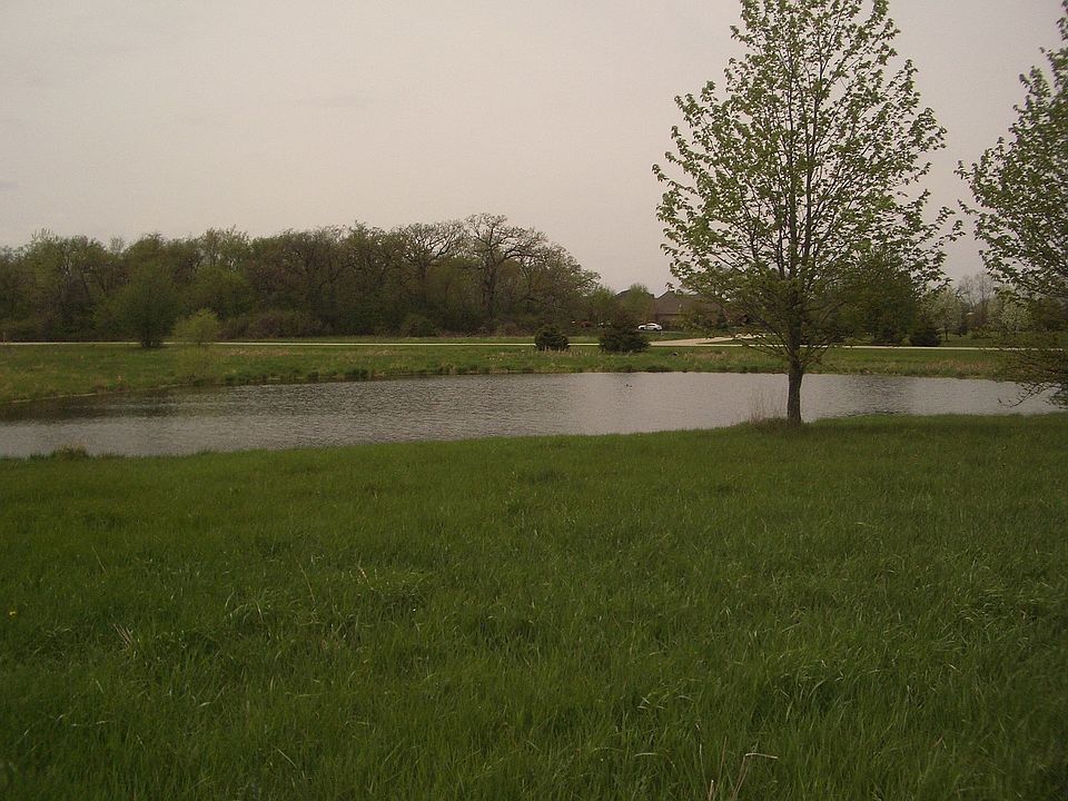 2nd image of 15816 Cardinal Dr