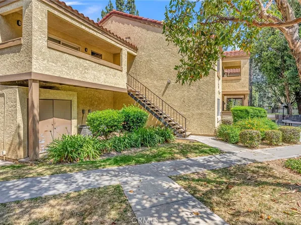 1140 W Blaine St APT 201, Riverside, CA 92507
