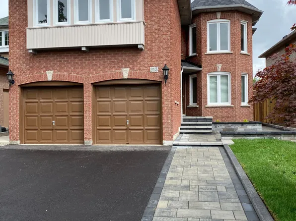 213 Barondale Dr, Mississauga, ON L4Z 3N7