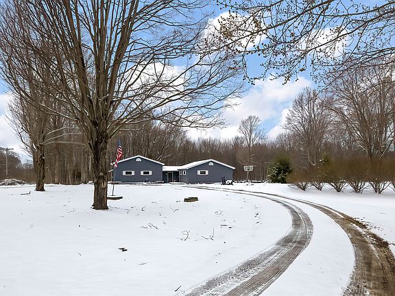 2nd image of 11466 Springfield Rd