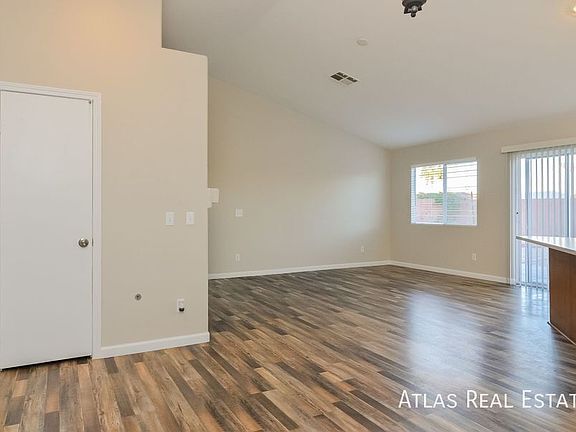 3rd image of 6044 Pele St