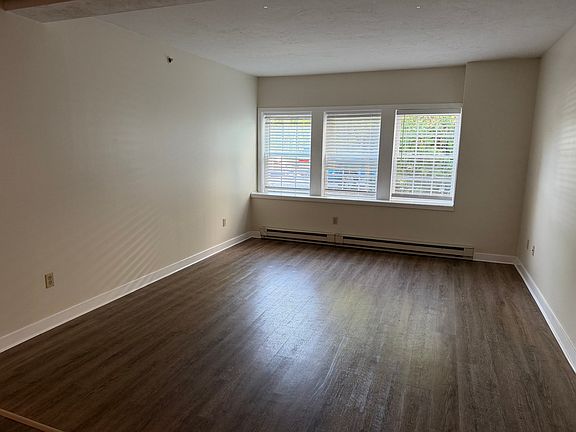 5th image of 30 Gatehouse Rd APT 104