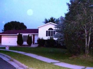 740 E Sandstone Cir, Sandy, UT 84094