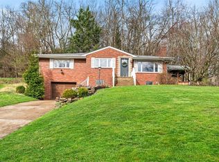 110 Lilac Ln, Valencia, PA