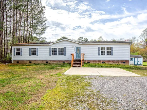420 W Main St, Wakefield, VA 23888