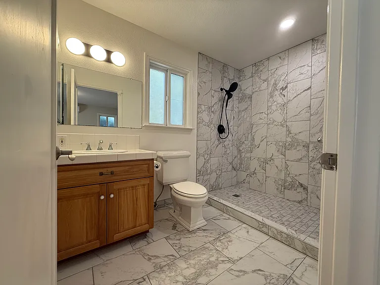 601 S Idaho St — Photo 10