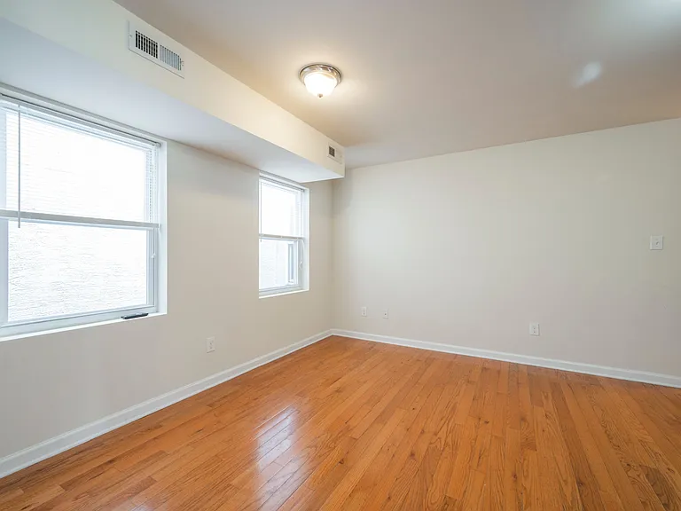 1519-21 N 16th St #34 — Photo 27