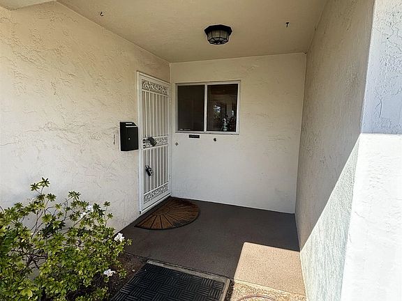 2nd image of 3310 Mount Tami Ln