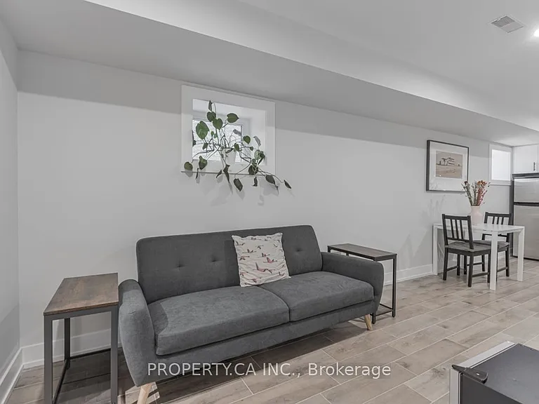 55 Glenshaw Cres #BASEMENT — Photo 9