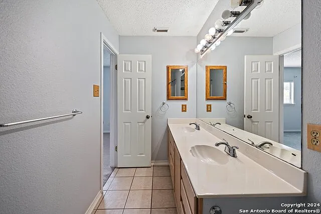 1004 Boxer Pass Dr — Photo 23