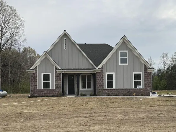 441 Centerline Roper Loop, Byhalia, MS 38611