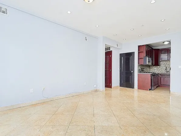 1624 East 12th Street image 9 of 13