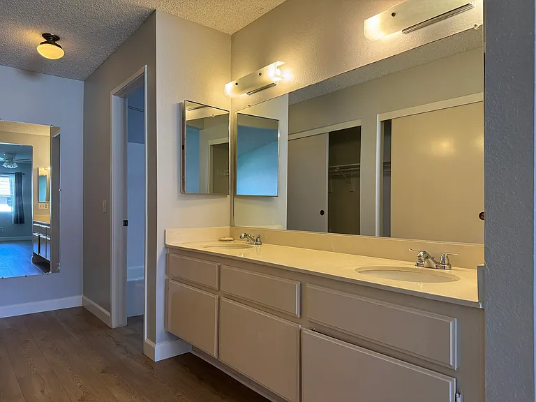 2154 Basswood Ct — Photo 17