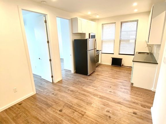 2nd image of 31-14 36th St #3R