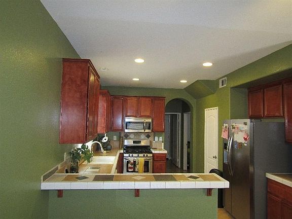 5th image of 14425 Moon Valley St