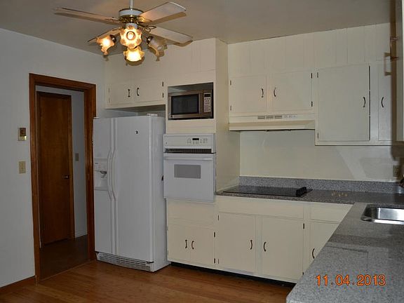 3rd image of 7728 Luxmore Dr