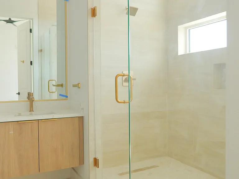 4200 Munger Ave #1 — Photo 7