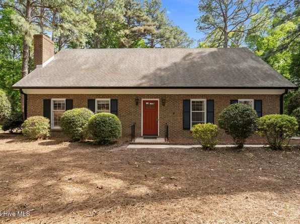1123 N Fort Bragg Road, Southern Pines, NC 28387