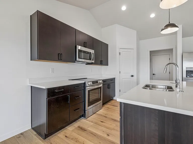 Castle Pine Dr — Photo 32