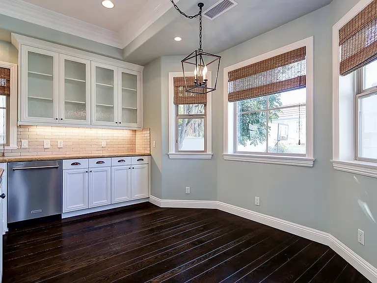 2611 Palm Ave — Photo 11