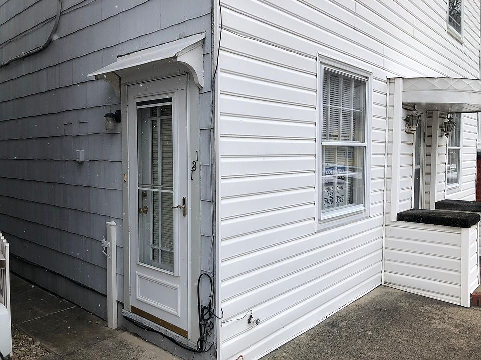 2nd image of 131 Center St