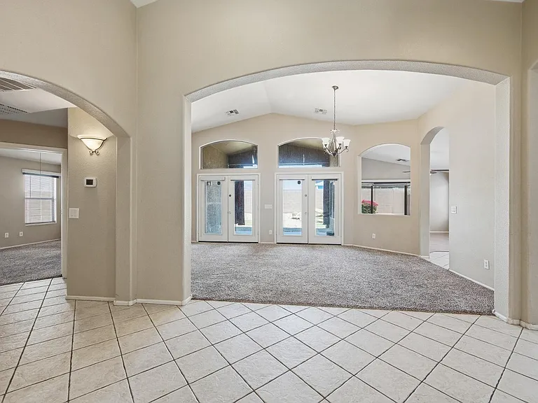 8205 S 45th Ln — Photo 26
