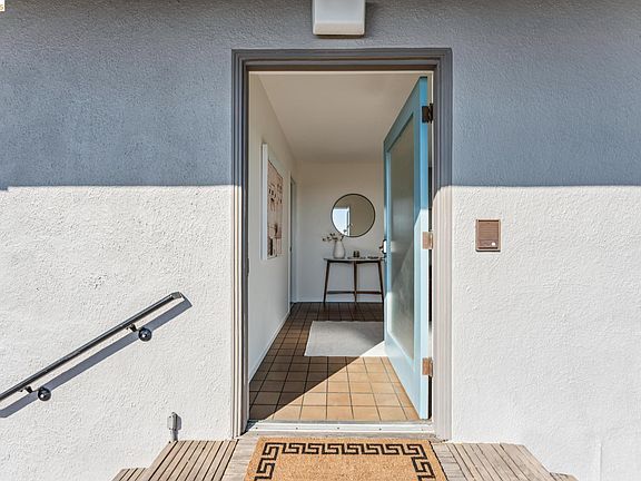 5th image of 1155 Keeler Ave