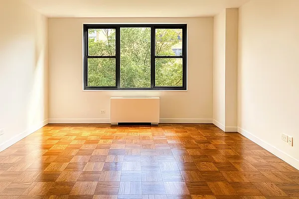 Rented by Manhattan Realty Group | media 7