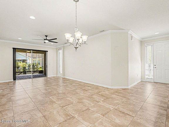 3rd image of 7663 Loren Cove Dr