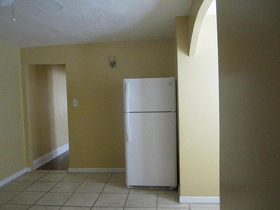 2nd image of 362 Fisher St APT 1