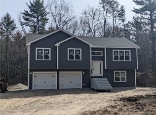 4 Kennedy Rd, Foster, RI 02825