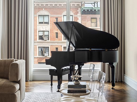 5th image of 1110 Park Ave #G