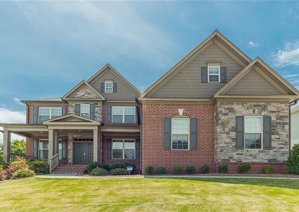 1st image of 410 Crestline Way